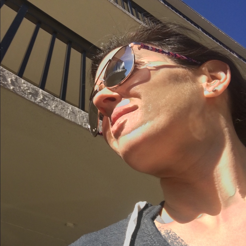 Meet your Posher, Julie